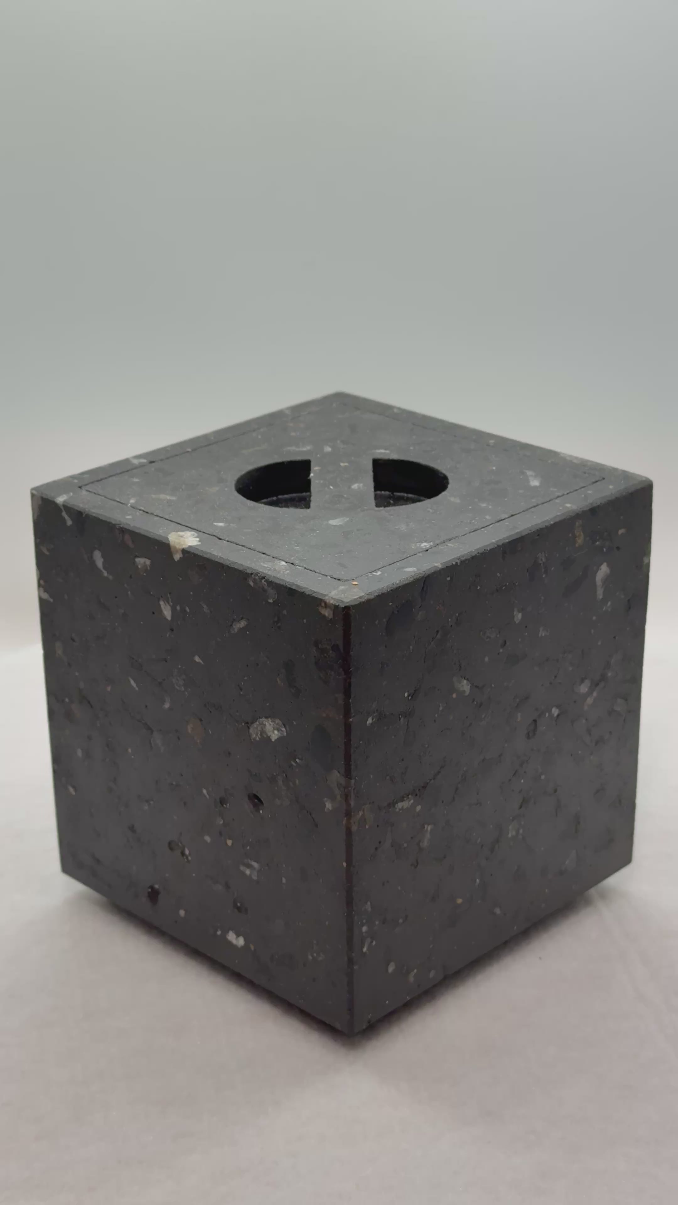 Obsidian Cube