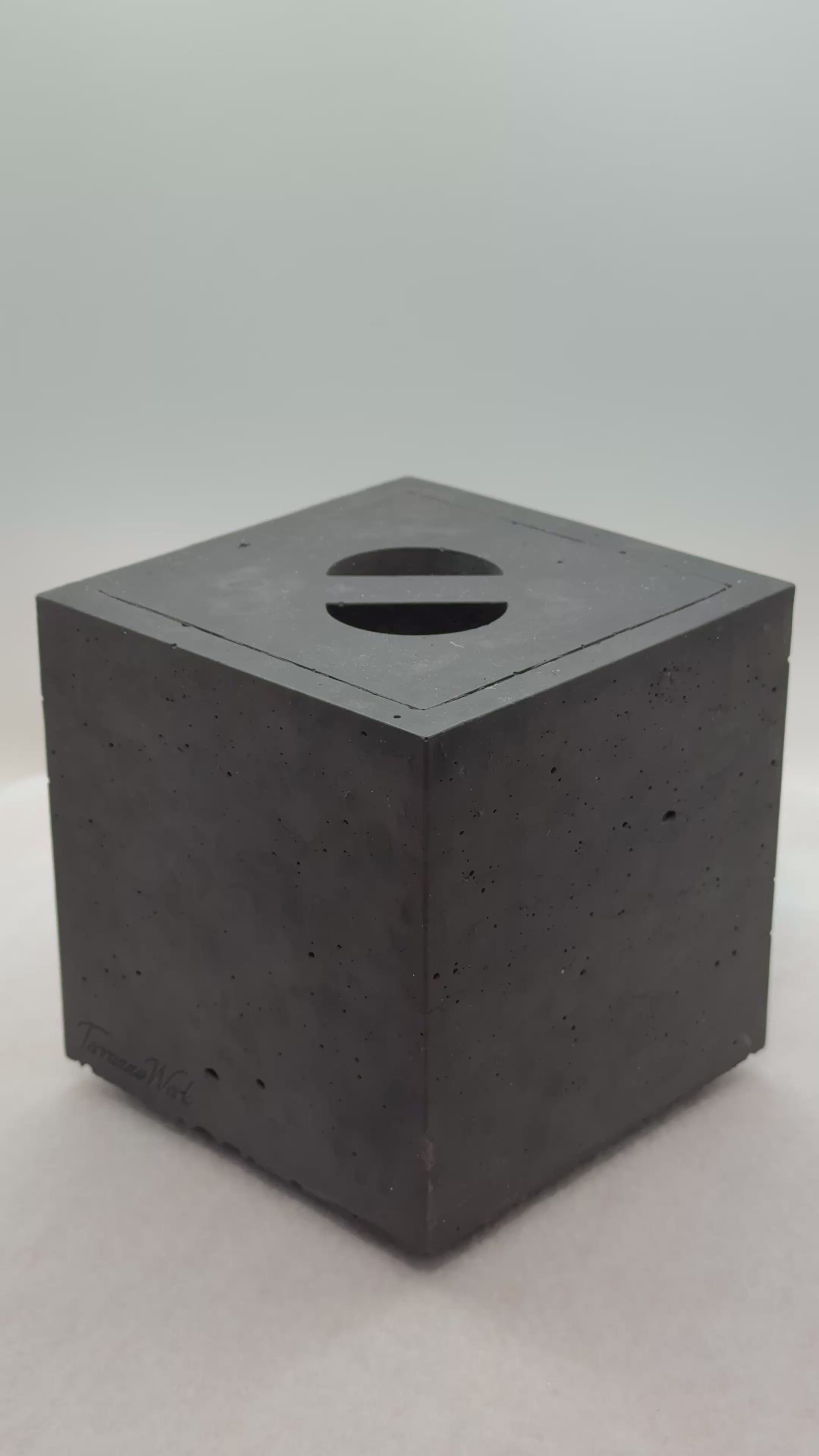 Monolith Cube